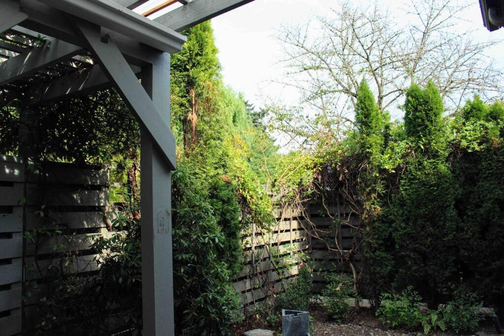 Heart Of Woodstock, 10 Min Walk To Reed, With Private Garage! Apartment Portland Bagian luar foto